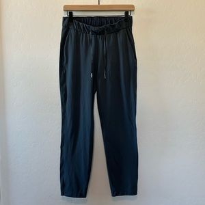 Lululemon On the Fly Jogger Black